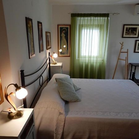 Bed and Breakfast Il Gelsomino Frasso Sabino Exterior foto