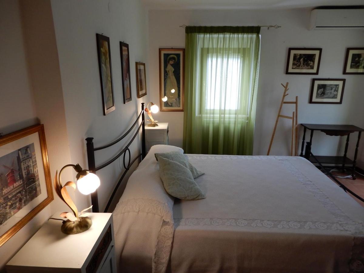 Bed and Breakfast Il Gelsomino Frasso Sabino Exterior foto